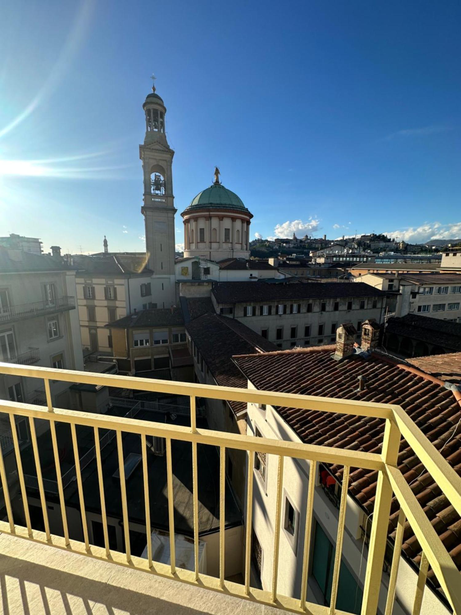 San Francesco Skyline Apartment Bergamo Exterior foto