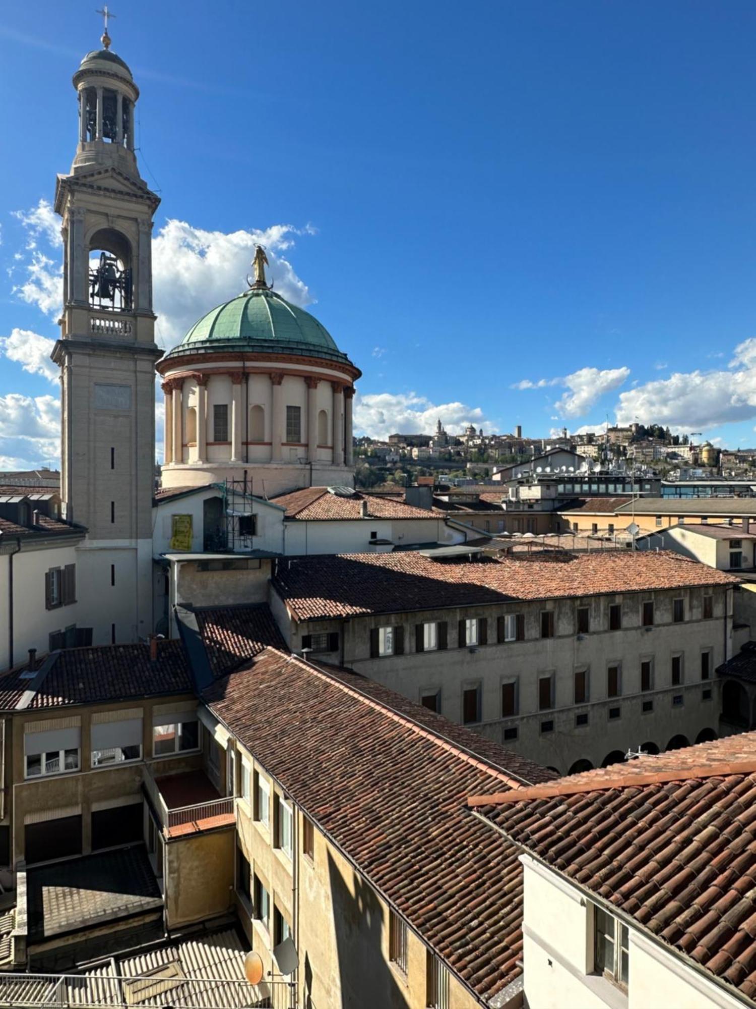 San Francesco Skyline Apartment Bergamo Exterior foto