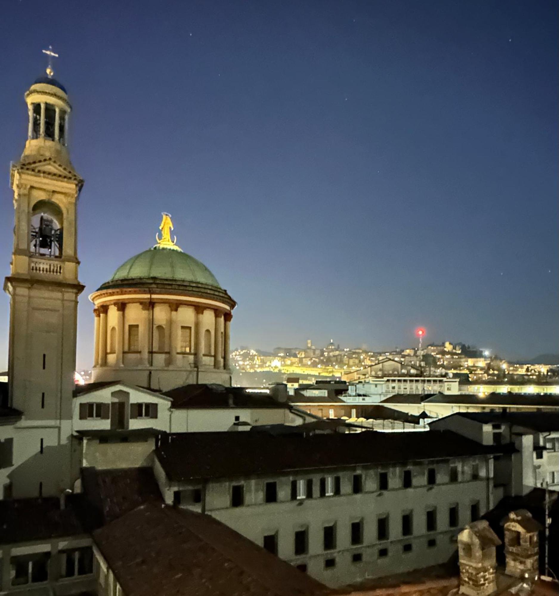San Francesco Skyline Apartment Bergamo Exterior foto